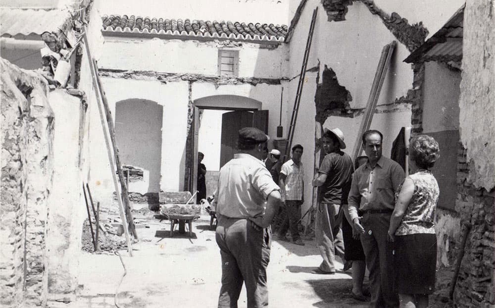 Momento durante la construcción de la Capilla